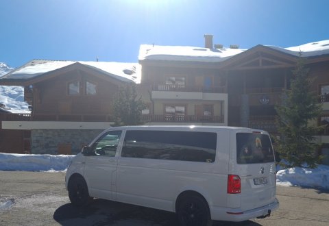 Réserver un taxi pour aller faire du ski dans la vallée des Belleville avec Wellness Taxi Travels