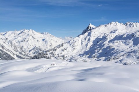 Ouverture VAL THORENS 2020,  organiser son transfert ou transport en station de ski à Val Thorens Wellness Taxi Travels
